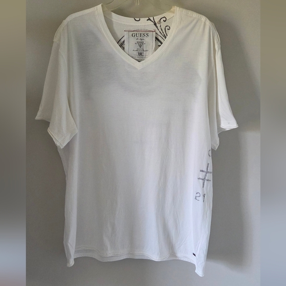 GUESS White Men's V-Neck Graphic Shirt XXL - Picture 1 of 7